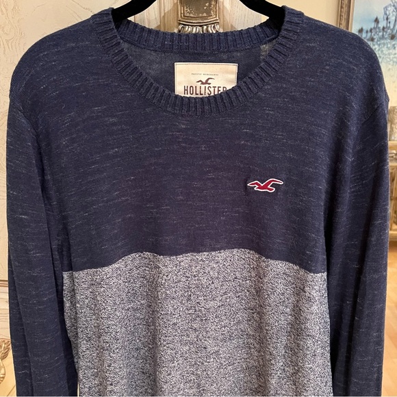 Hollister Crewneck Icon Sweater - Picture 2 of 11